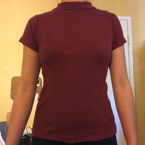 MOCK NECK SHORTSLEEVE - Picture 5 of 5
